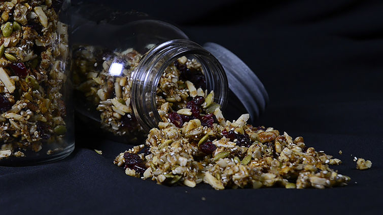 Granola de Semillas y Nueces