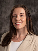 Paulina Cradeur, MD