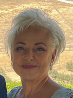 Lora Benzatyan