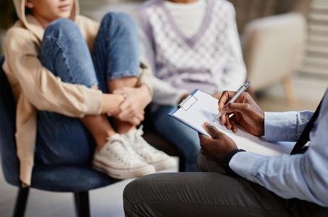 Child and adolescent psychiatrist encourages parents to prioritize children's "basics of health"